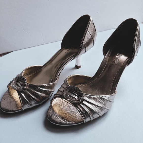 Gold Buckle Heels - Picture 1 of 3